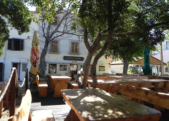 Riva Appartement Pag Town